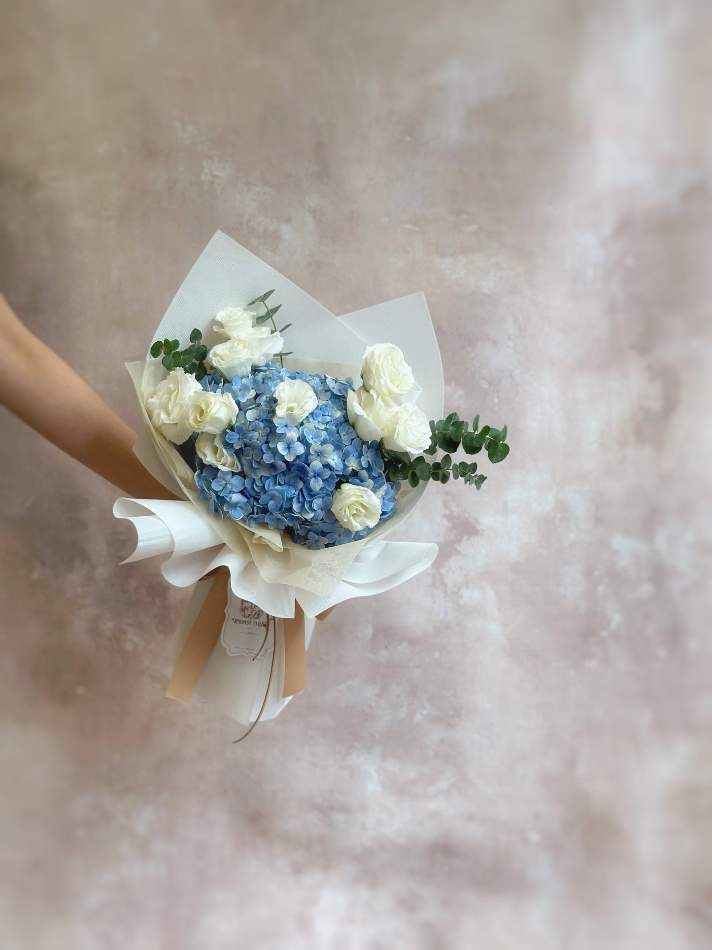 Front view of the Azure bouquet