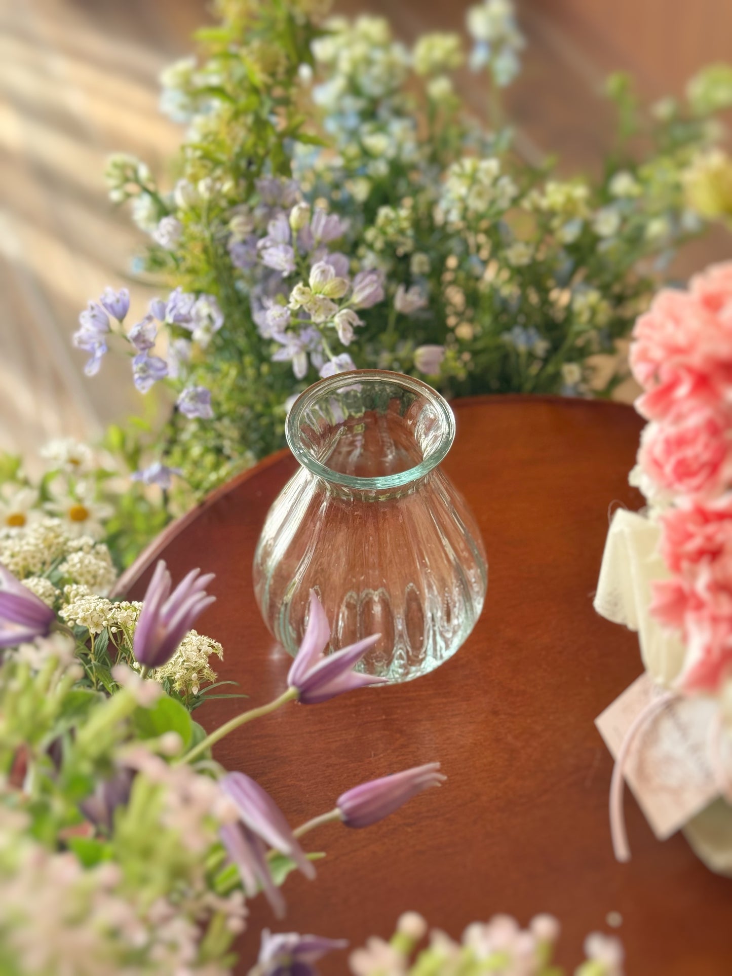Carnation Jar (4 Color Themes Available)